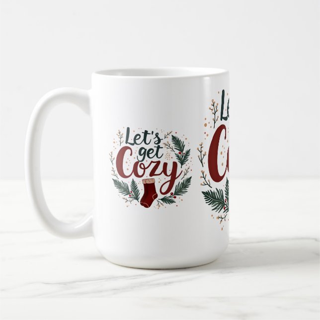 Gemütliche Weihnachts-Pine-Berry-Lettering Kaffeetasse (Links)