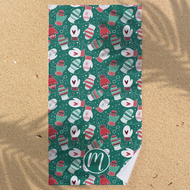 Gemütliche Winterweihnachtszittern im Grünen Strandtuch (Winter Mittens Beach Towel)