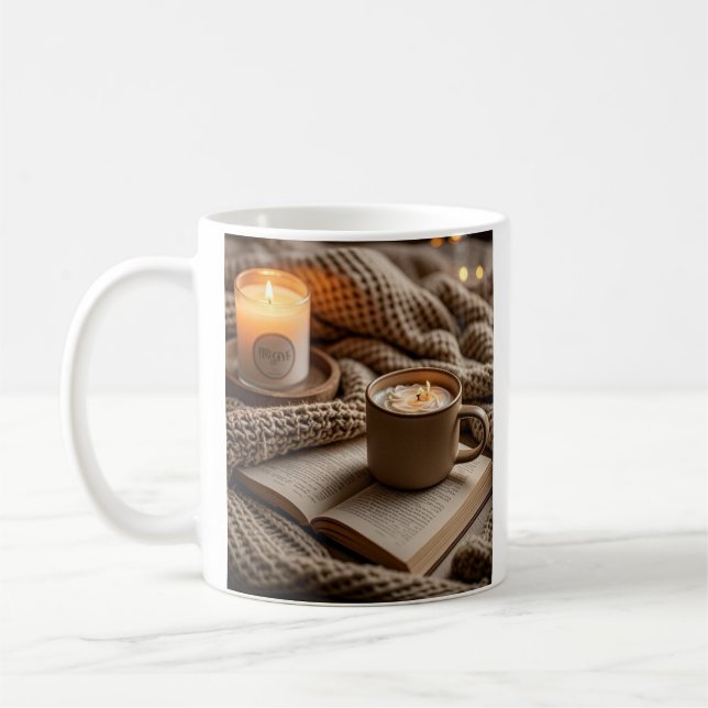 Gemütlicher Abend mit Kerzen und Decken Kaffeetasse (Links)