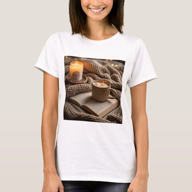 Gemütlicher Abend mit Kerzen und Decken T-Shirt (Vorderseite)