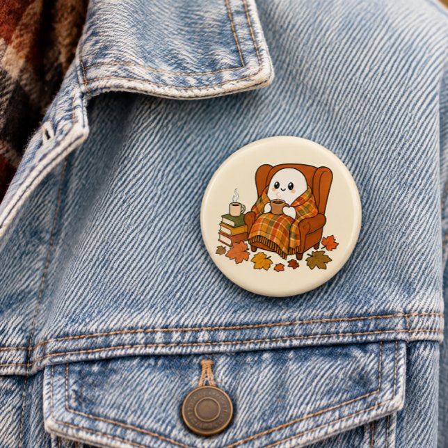 Gemütlicher Geist im Sessel Pin | Süßer Herbstkaff Button (Von Creator hochgeladen)