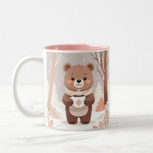 Gemütlicher kleiner Bär und heißer Cocoa bleibe Zweifarbige Tasse