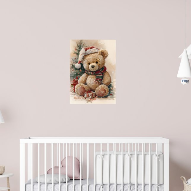 Gemütlicher Teddybär mit Weihnachtsmannmütze und W Poster (Kinderzimmer 2)