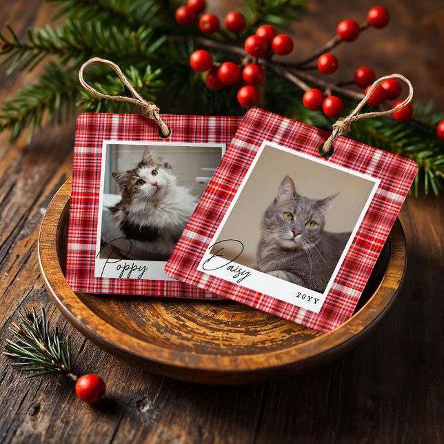 Gemütliches Rot-Weiß-Kariertes Gewebe Pet Foto Kee Ornament Aus Metall (Cozy Red and White Plaid fabric Pet Photo Keepsake Metal Ornament)