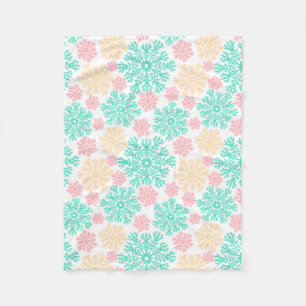 Gemütliches Winter Wonderland Schneeflocken Muster Fleecedecke