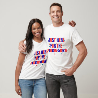 Genau hier für die Feuerwerke Funny Patriotic T-Shirt
