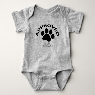 Genehmigtes im Jahr 2018 geborenes Baby Name Bodys Strampler