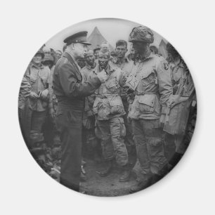 General Dwight D. Eisenhower mit Fallschirmjägern Magnet