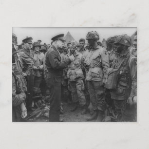 General Dwight D. Eisenhower mit Fallschirmjägern Postkarte