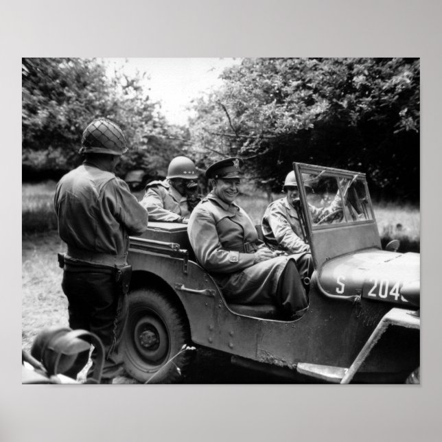 General Eisenhower in einem Jeep — Zweiter Weltkri Poster (Vorne)