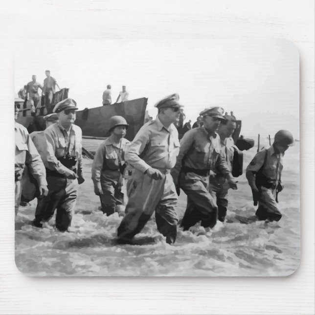 General MacArthur Returns Mousepad (Vorne)