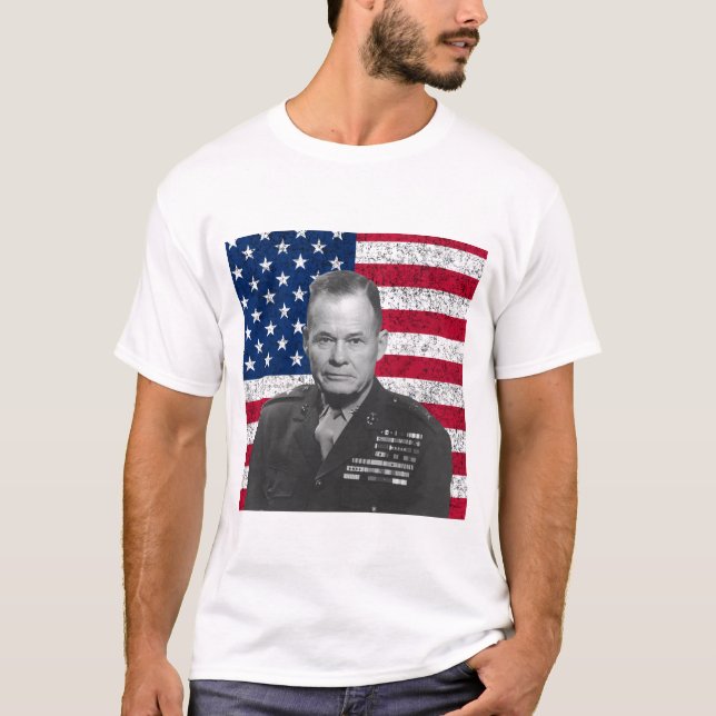 General Puller und die amerikanische Flagge T-Shirt (Vorderseite)