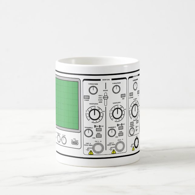Generischer Oszilloskopspanntester an der Vorderse Kaffeetasse (Mittel)