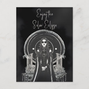 Genießen Sie das Solar Eclipse Goth Vampire Feiertagspostkarte