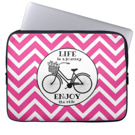 Genießen Sie das Zickzack Fahrradangebot in Rosa Laptopschutzhülle