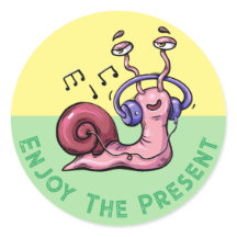 Genießen Sie die Gegenwart mit einem Snail-Hören z