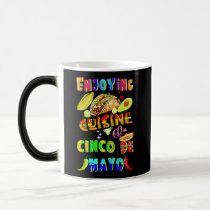 Genießen Sie die Küche im Cinco de Mayo Verwandlungstasse
