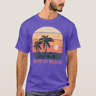Genießen Sie im Sommer am Strand Freund T-Shirt