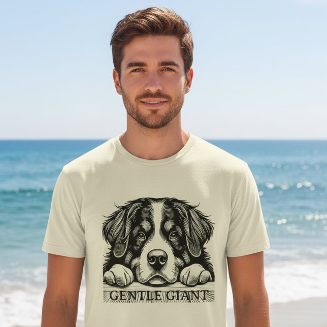 Gentle Giant Dog Art | Cute Big Friendly Dog  T-Shirt (Von Creator hochgeladen)