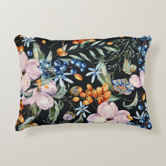 Gentle Watercolor: Rosa Blumenberries Dekokissen