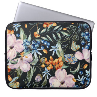 Gentle Watercolor: Rosa Blumenberries Laptopschutzhülle