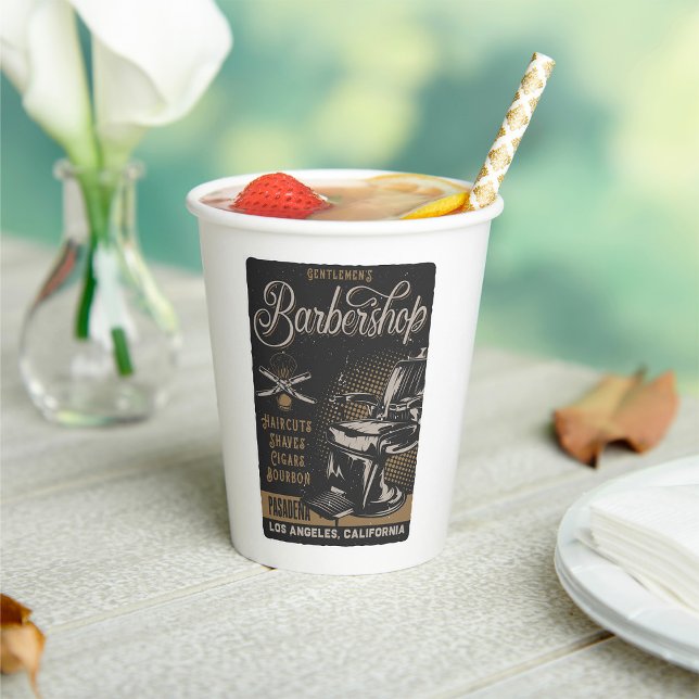 Gentlemen’s Barbershop Retro Haircuts Shaves Pappbecher (Von Creator hochgeladen)