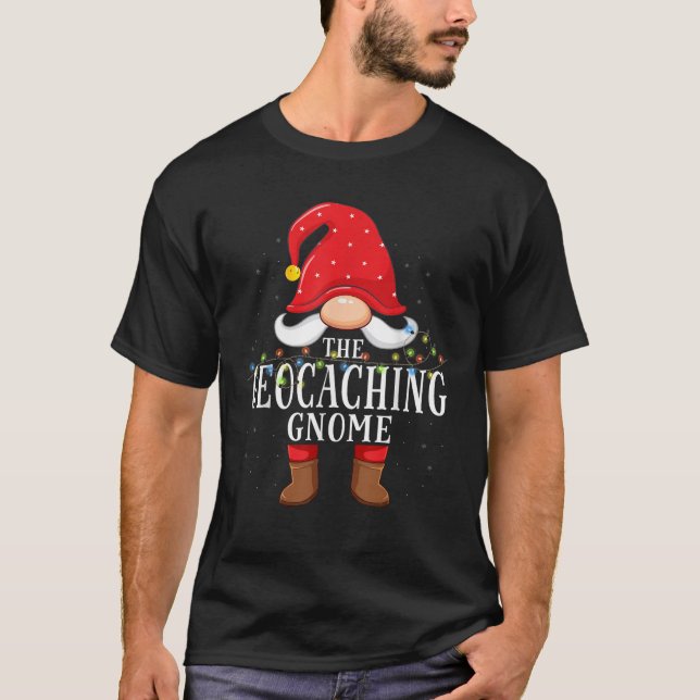 Geocaching Gnome Matching Christmas Family Pajama  T-Shirt (Vorderseite)