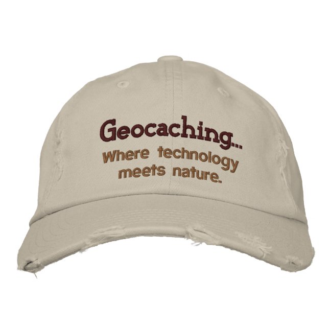 Geocaching Tech+Nature bestickter Hut (Vorderseite)