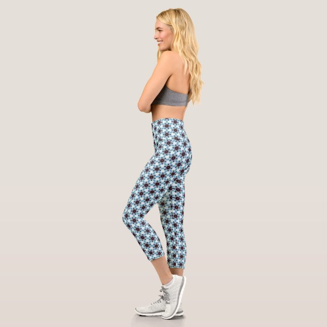 Geometric Bonanza Capri Leggings (Links)