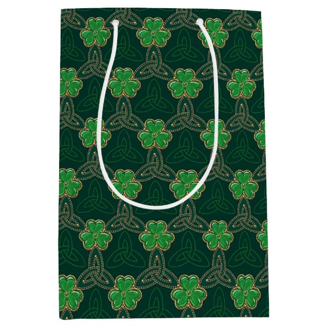 Geometric St Patricks day Celtic Triskele Kleeblat Mittlere Geschenktüte (Vorderseite)