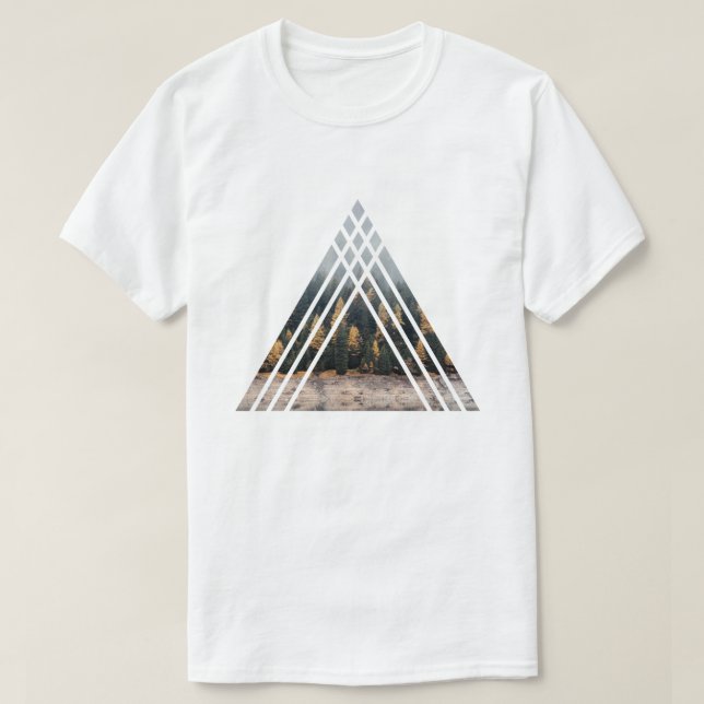 Geometrie Dreiecke Misty Forest T-Shirt (Design vorne)