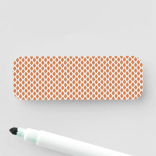geometrisch orange und weiß namensschild