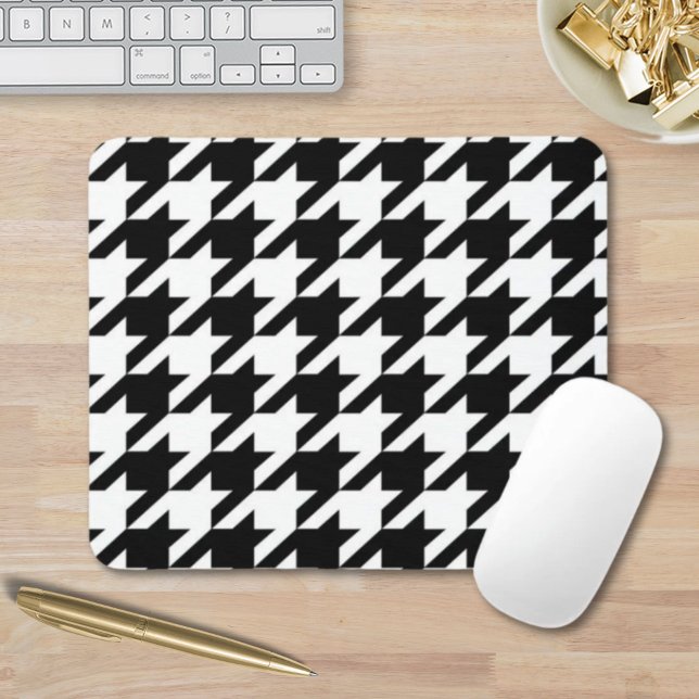 geometrisch Schwarz-weißes Hahnentrittmuster Mousepad (stylish geometric black white houndstooth pattern mouse pad)