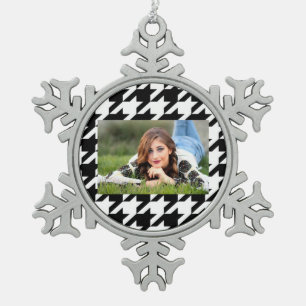 geometrisch Schwarz-weißes Hahnentrittmuster Schneeflocken Zinn-Ornament