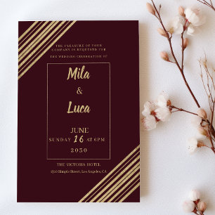 Geometrische bordeaux-goldene Typo-Hochzeit Einladung