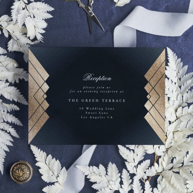 Geometrische dunkle Navy Gold Gatsby Hochzeitsempf Begleitkarte (Von Creator hochgeladen)