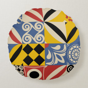 geometrische Formen im Retro: Azulejos-Fliesen. Rundes Kissen