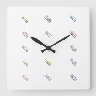 geometrische Gestaltung der Organisationsfarben Quadratische Wanduhr