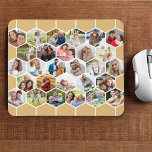 Geometrische Honeycomb 28 FotoCollage Custom Mousepad<br><div class="desc">Mit 28 Fotos Familienmitglieder, Freunde, Haustiere, etc. kreieren Sie Ihre eigene Augenbrauenmousepad. Die Fotovorlage ist für Sie Set, um Ihre Bilder hinzuzufügen, die automatisch in einem geometrischen Wabenmuster von Hexagon-Formen angezeigt werden. Es hat ein neutrales Thema in Beige und Weiß, aber wenn Sie eine andere Farbe wünschen, bitte schreiben Sie...</div>