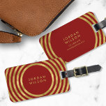 Geometrische Linien für Rot und Imitat Gepäckanhänger<br><div class="desc">Reisen Sie stilvoll mit diesem eleganten Gepäckanhänger mit einem modernen Imitat goldenen geometrischen Kreismustern vor einem roten Hintergrund. Personalisieren Sie dieses Tag mit Ihren Informationen und für weitere Optionen, wie zum Beispiel den Schriftart zu ändern und seine Größe klicken Sie auf die Schaltfläche "Anpassen". *Bitte beachten Sie, dass das Zazzle-Wasserzeichen,...</div>