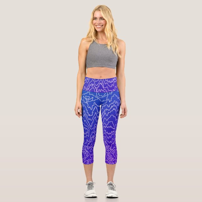 Geometrische weiße Curvy-Linien auf blau Capri Leggings (Vorderseite)