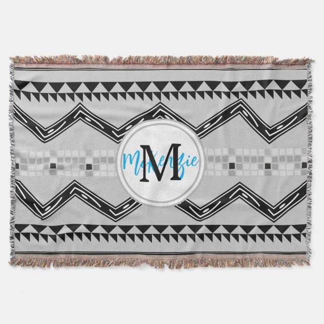 Geometrisches Aztec Schwarz-Grau-Monogramm-Muster Decke (Vorderseite)