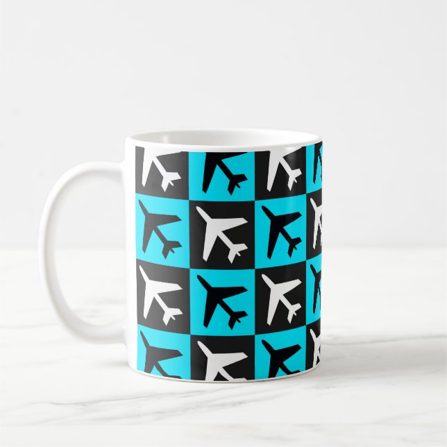 Geometrisches, blaues Flugzeug Kaffeetasse (Links)