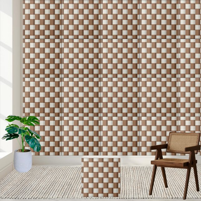 Geometrisches, braunes und weißes, kariertes Mater Fliese (Classic Geometric Brown and White Checkered Tile)