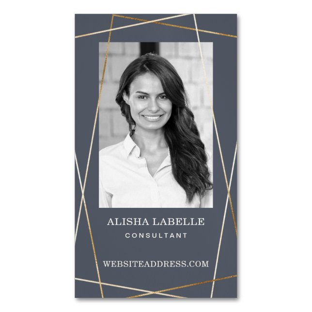 Geometrisches Foto-Layout und Monogramm in Grau un Magnetische Visitenkarte (Vorderseite Vertikal)