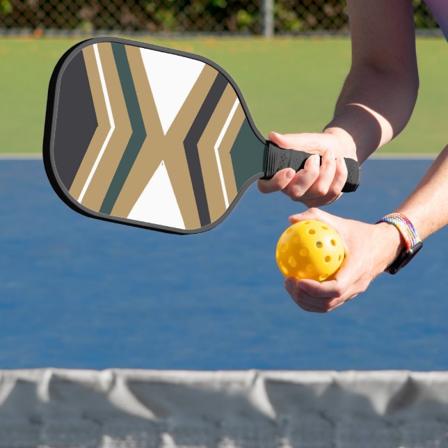 Geometrisches grün, weiß und gold pickleball schläger (InSitu)