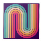 Geometrisches Muster der Streifen im Retro-Stil de Fliese<br><div class="desc">Farbenfrohe 70er Retro Vintag Style Geometric Pattern.</div>