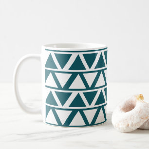 Geometrisches Muster für blaues weißes Dreieck Kaffeetasse