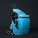 Geometrisches Muster für blaues Zyan Crossbody Bag<br><div class="desc">Blaues zyangradientengeometrisches Maschenmuster Druckbeutel. Coole Mode Accessoires Tasche für jeden. Dreieck geometrisches Mesh mit hellen bis dunkelblauen cyan ombre Farbverlauf Design.</div>