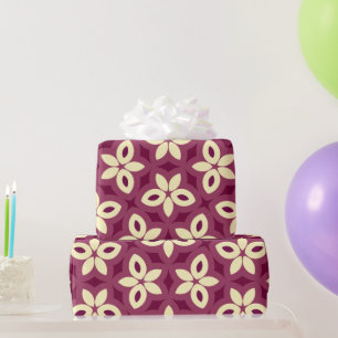 Geometrisches Muster für Blumen in Burgund und Cre Geschenkpapier